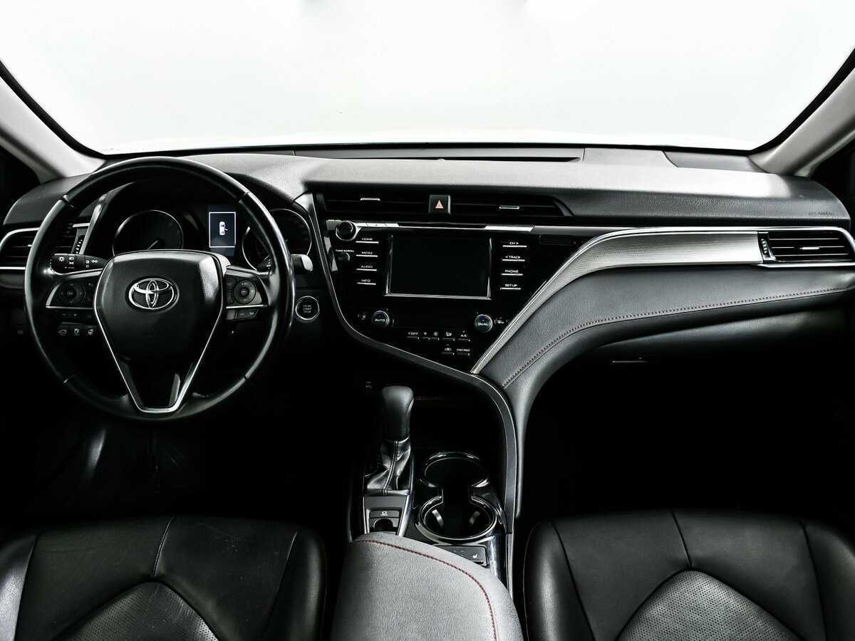 Toyota Camry, 2020 Фото №11