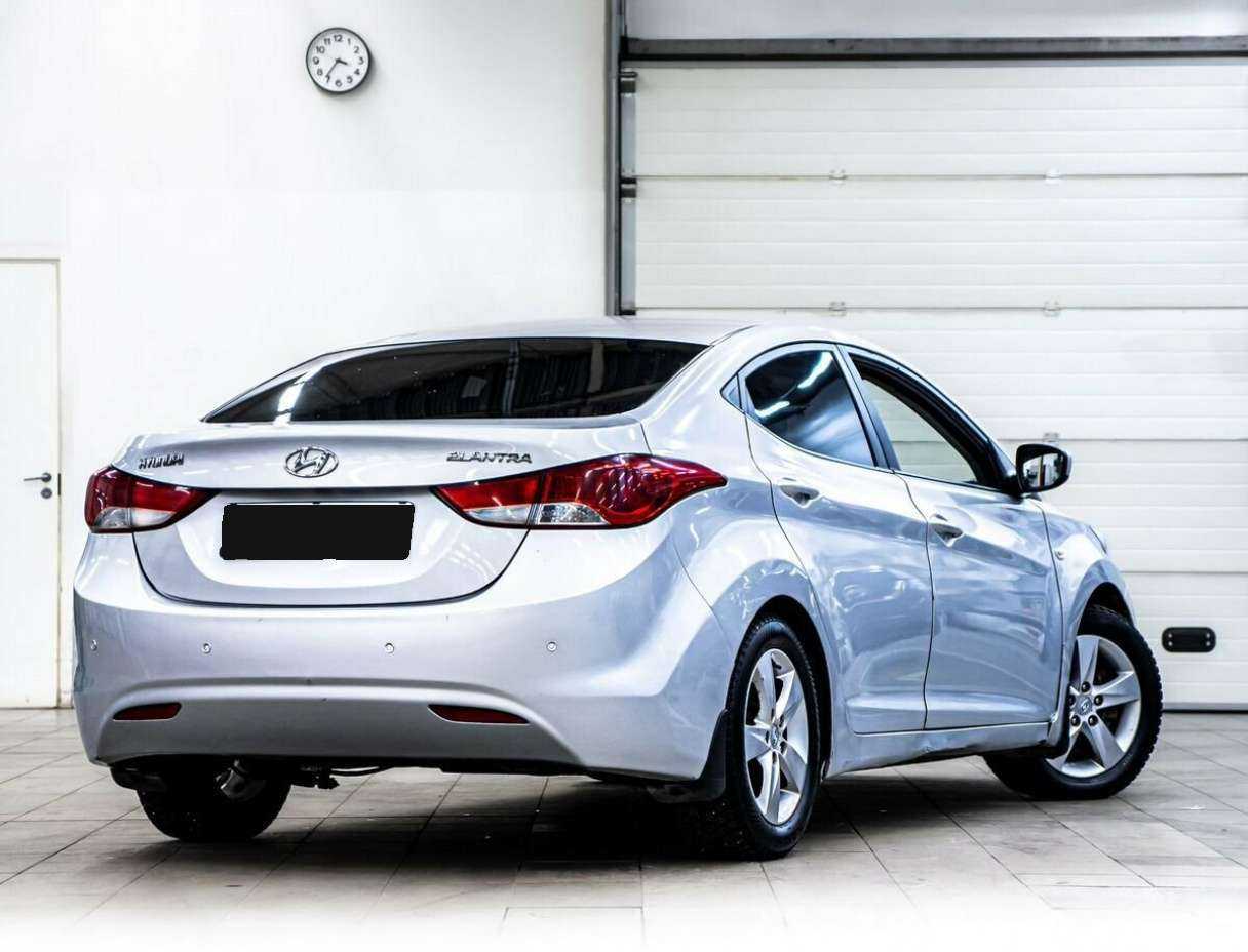 Hyundai Elantra, 2012 Фото №3