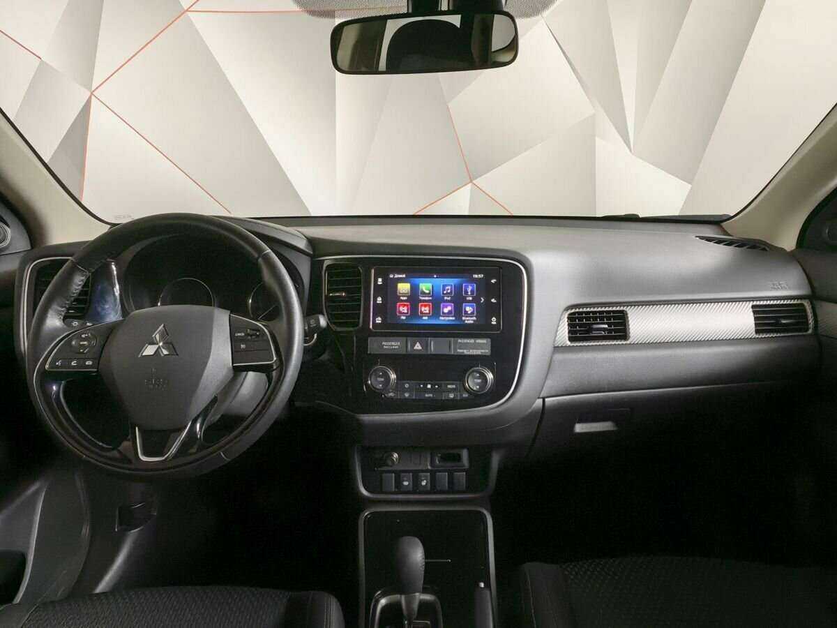 Mitsubishi Outlander, 2018 Фото №10