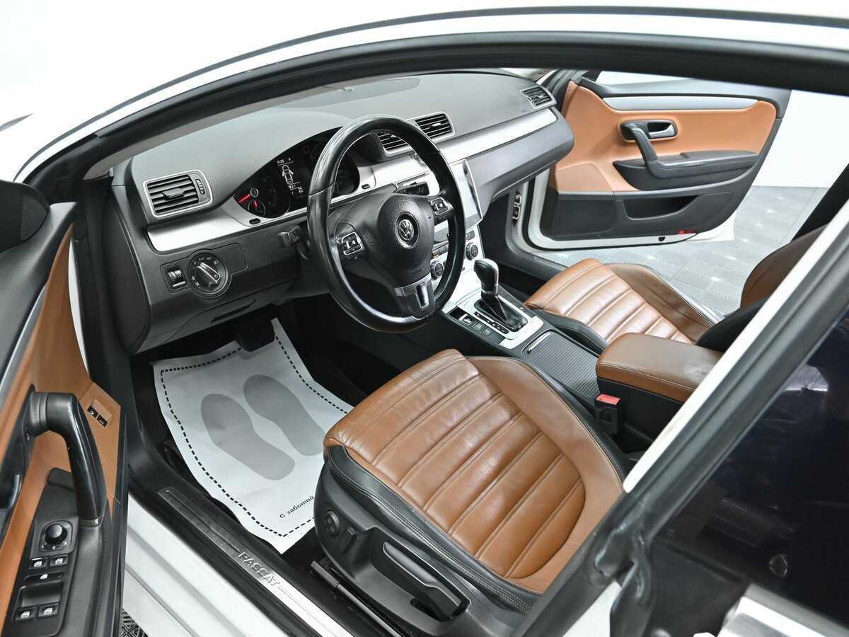 Volkswagen Passat CC, 2013 Фото №9