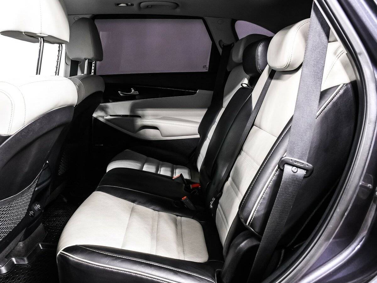 Kia Sorento, 2019 Фото №12