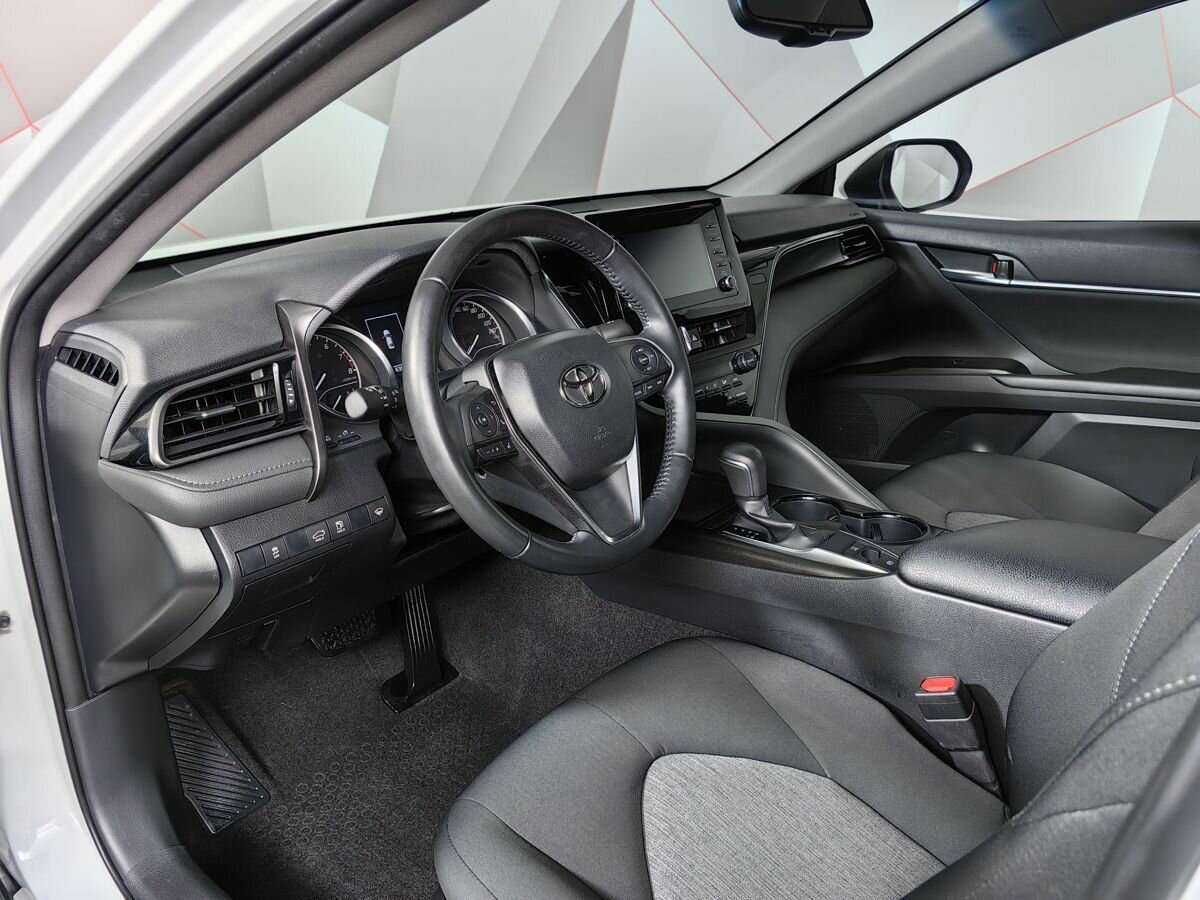 Toyota Camry, 2021 Фото №14