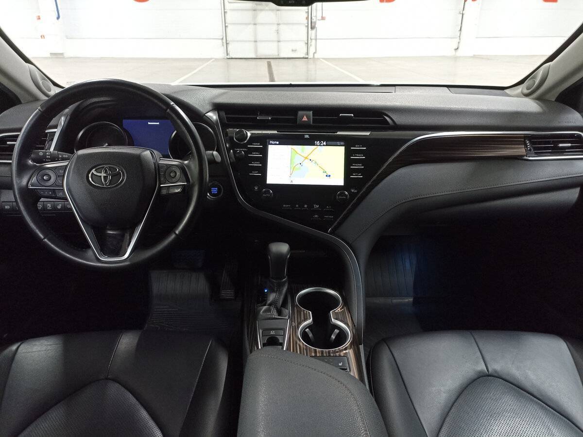 Toyota Camry, 2019 Фото №14