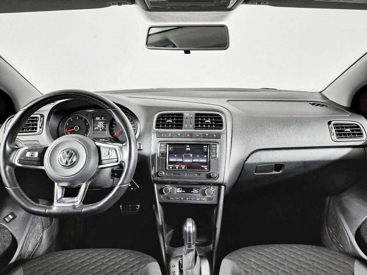 Volkswagen Polo, 2018 Фото №9
