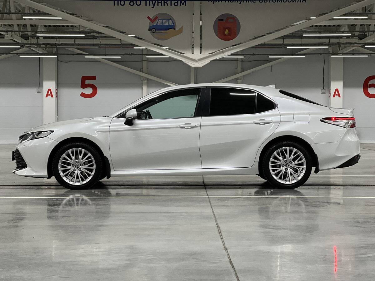 Toyota Camry, 2021 Фото №8
