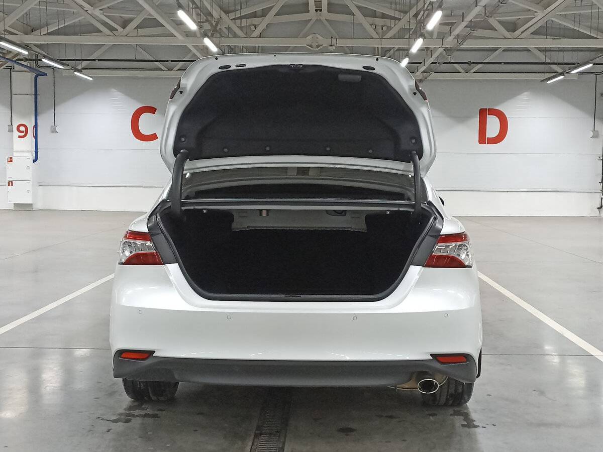 Toyota Camry, 2021 Фото №10