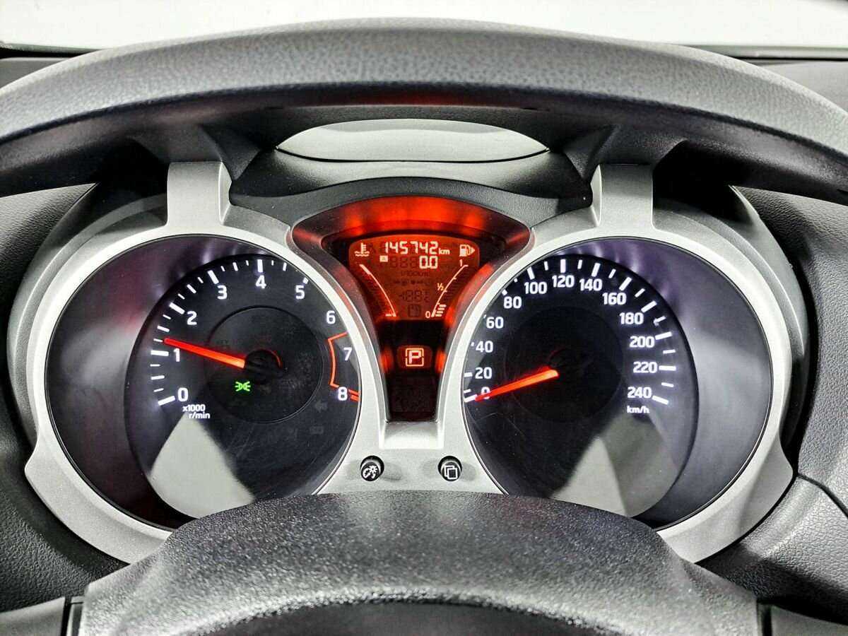 Nissan Juke, 2013 Фото №11