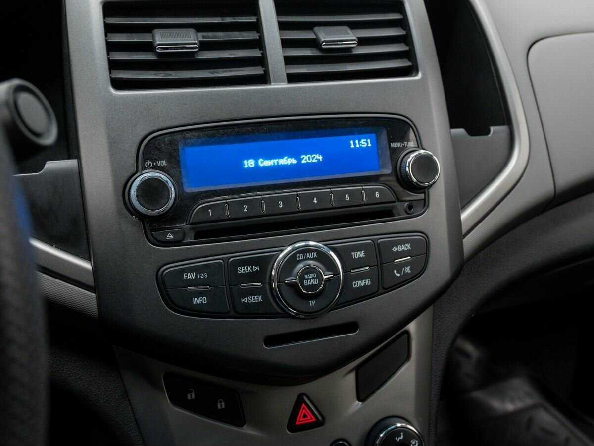 Chevrolet Aveo, 2012 Фото №16