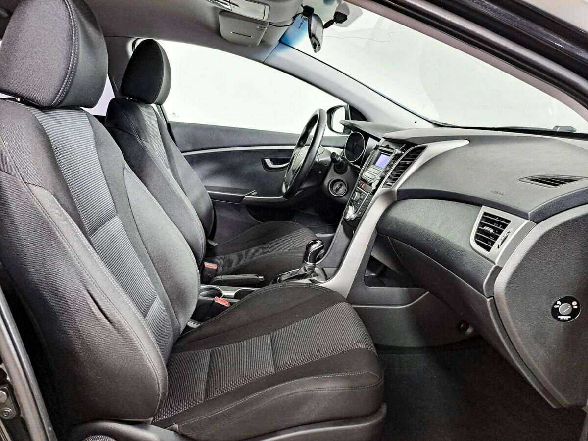 Hyundai i30, 2012 Фото №9