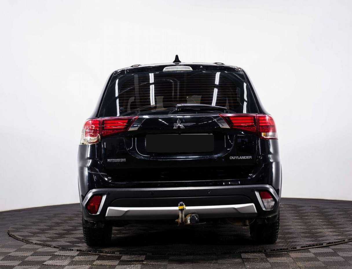 Mitsubishi Outlander, 2018 Фото №5