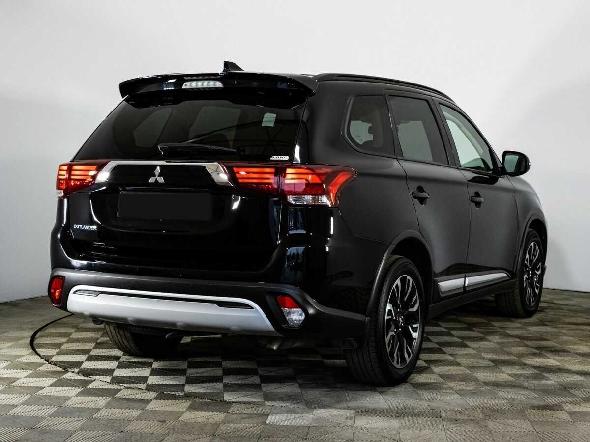Mitsubishi Outlander, 2021 Фото №5