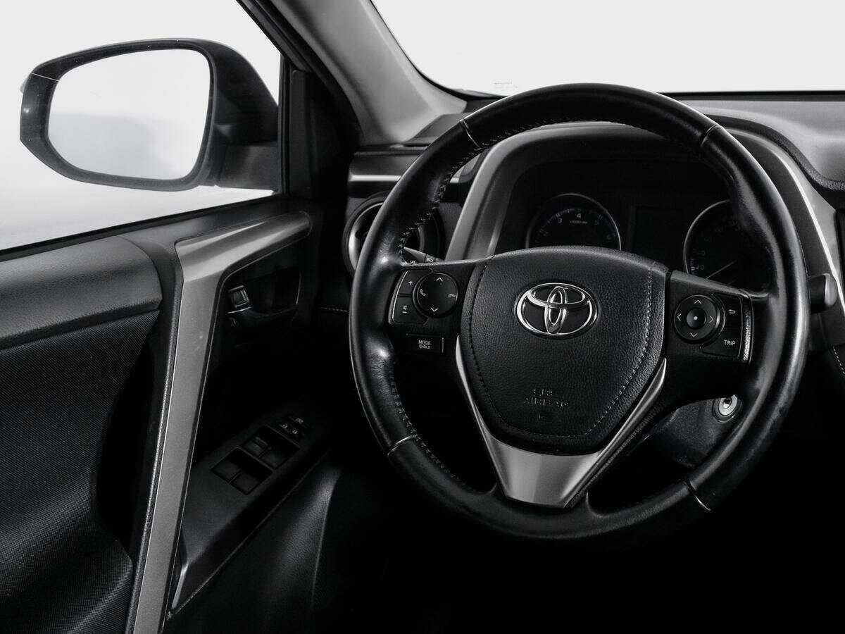 Toyota RAV4, 2018 Фото №13