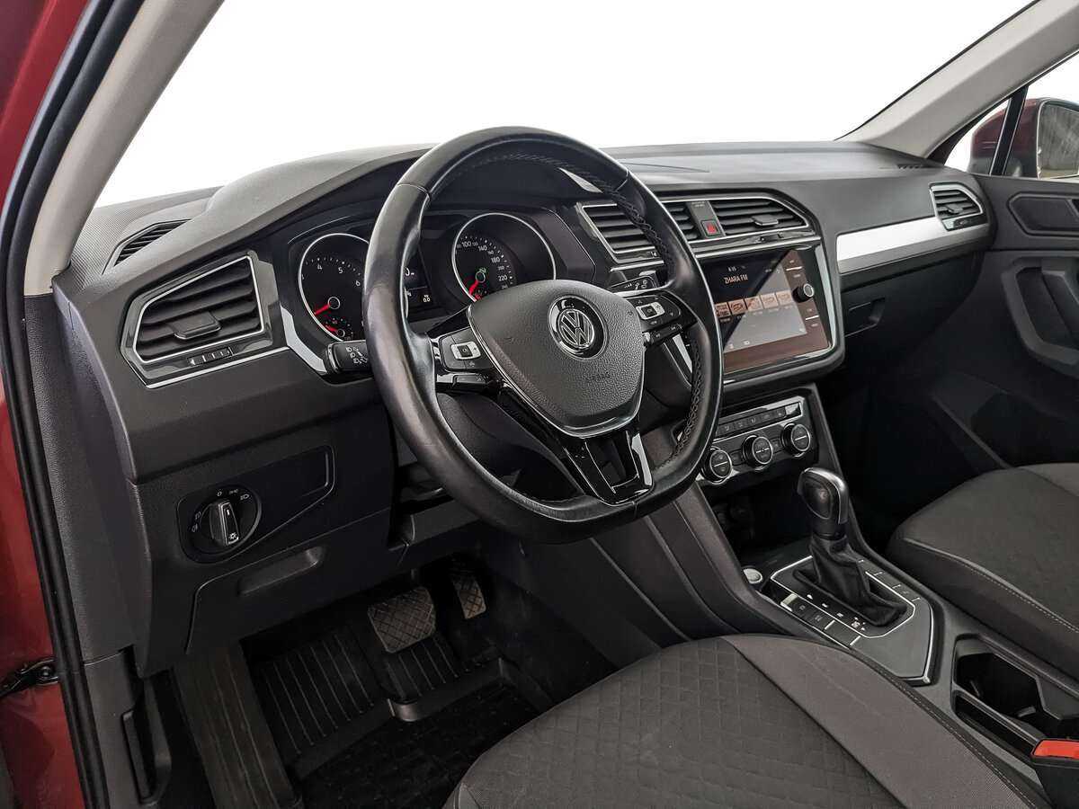 Volkswagen Tiguan, 2020 Фото №11