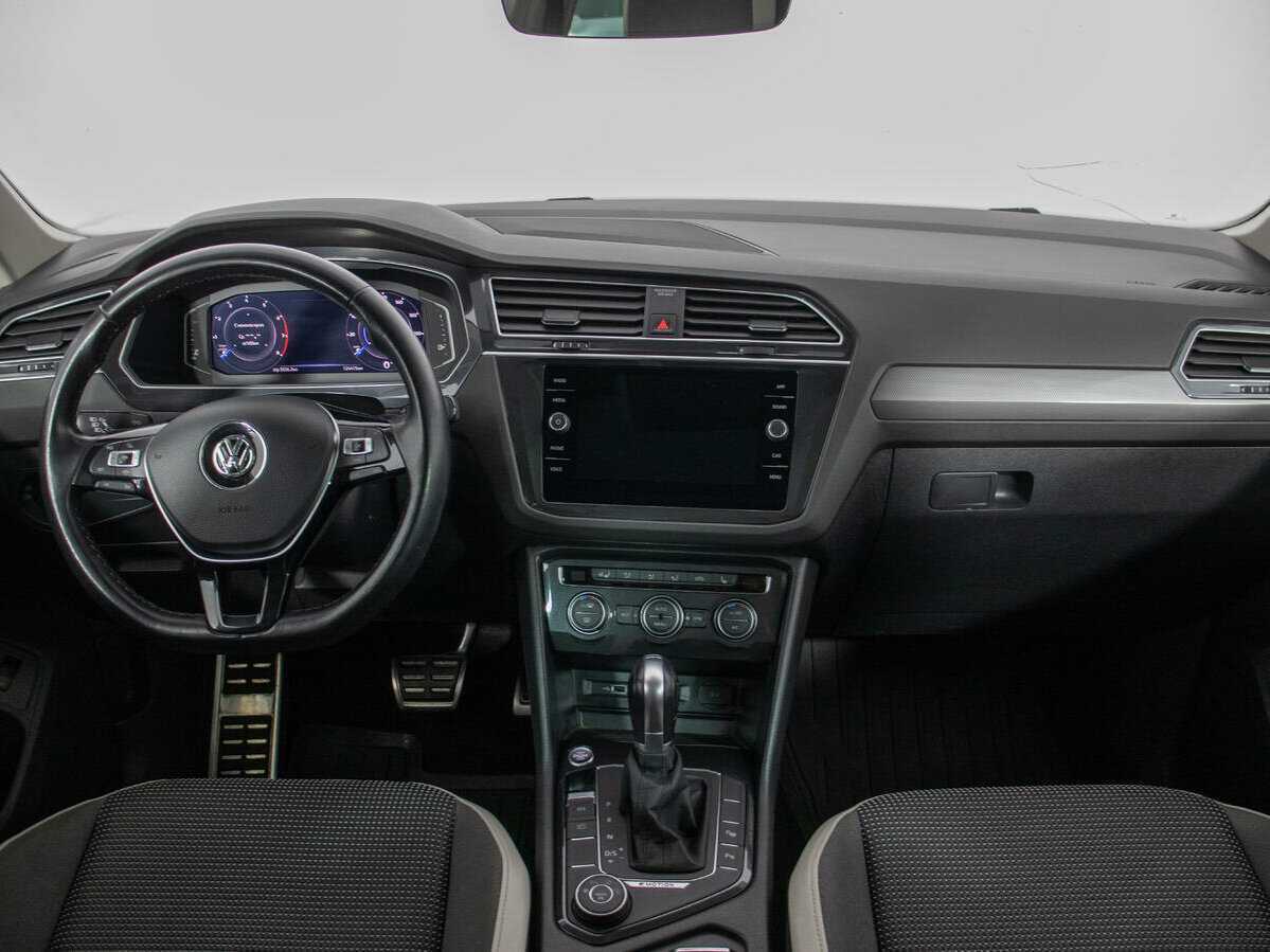 Volkswagen Tiguan, 2019 Фото №13
