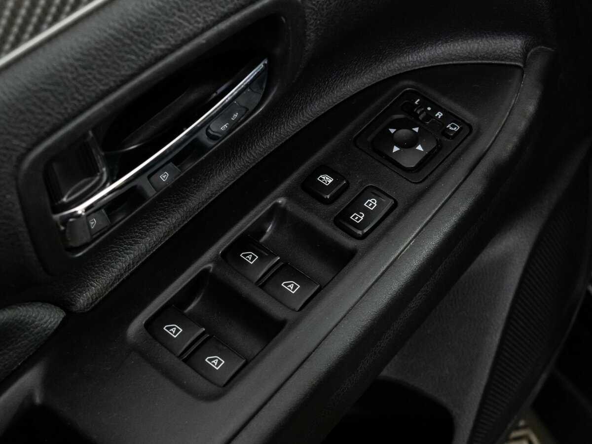 Mitsubishi Outlander, 2021 Фото №18