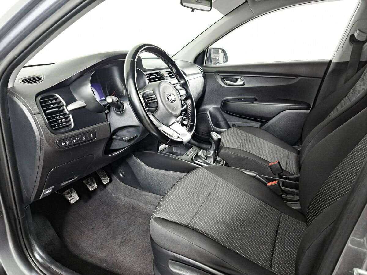Kia Rio, 2018 Фото №12