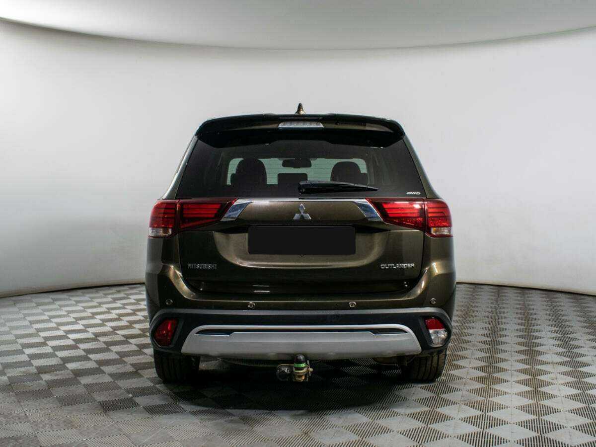Mitsubishi Outlander, 2018 Фото №3