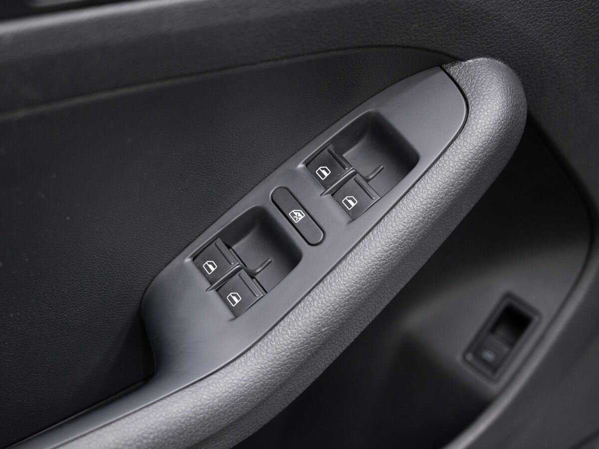 Volkswagen Jetta, 2015 Фото №15