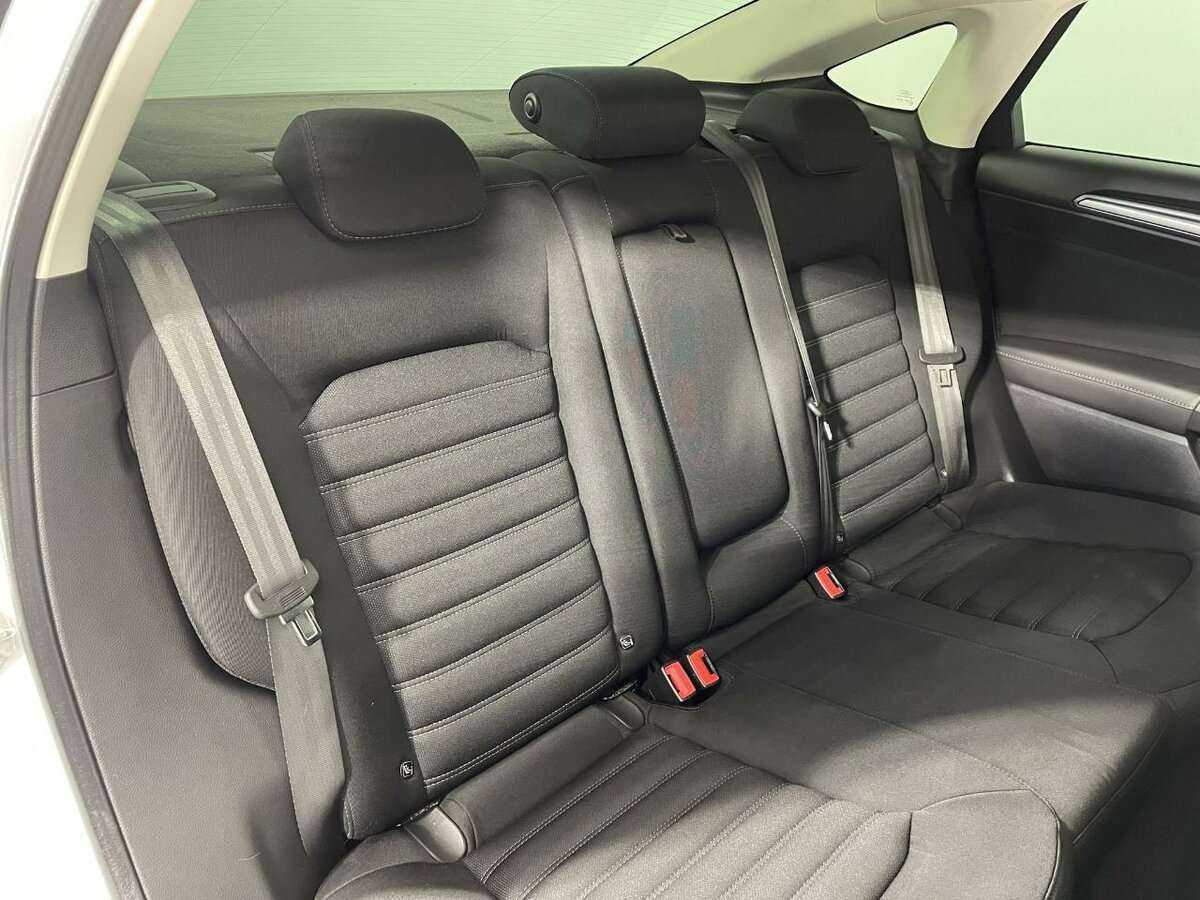 Ford Mondeo, 2015 Фото №15