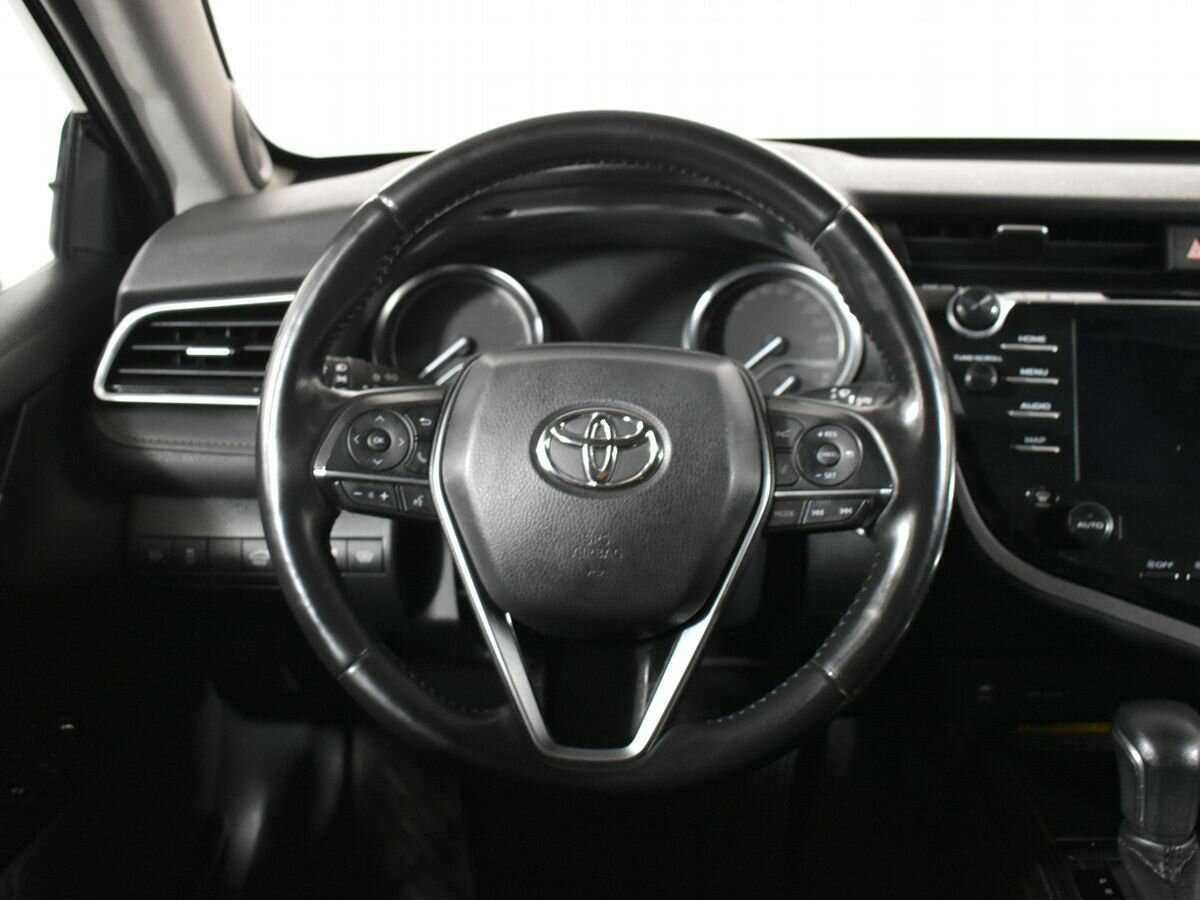 Toyota Camry, 2020 Фото №11