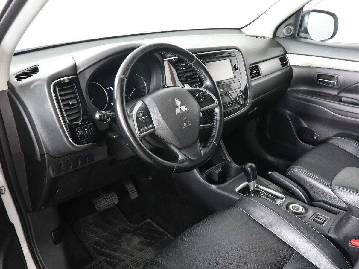 Mitsubishi Outlander, 2013 Фото №9