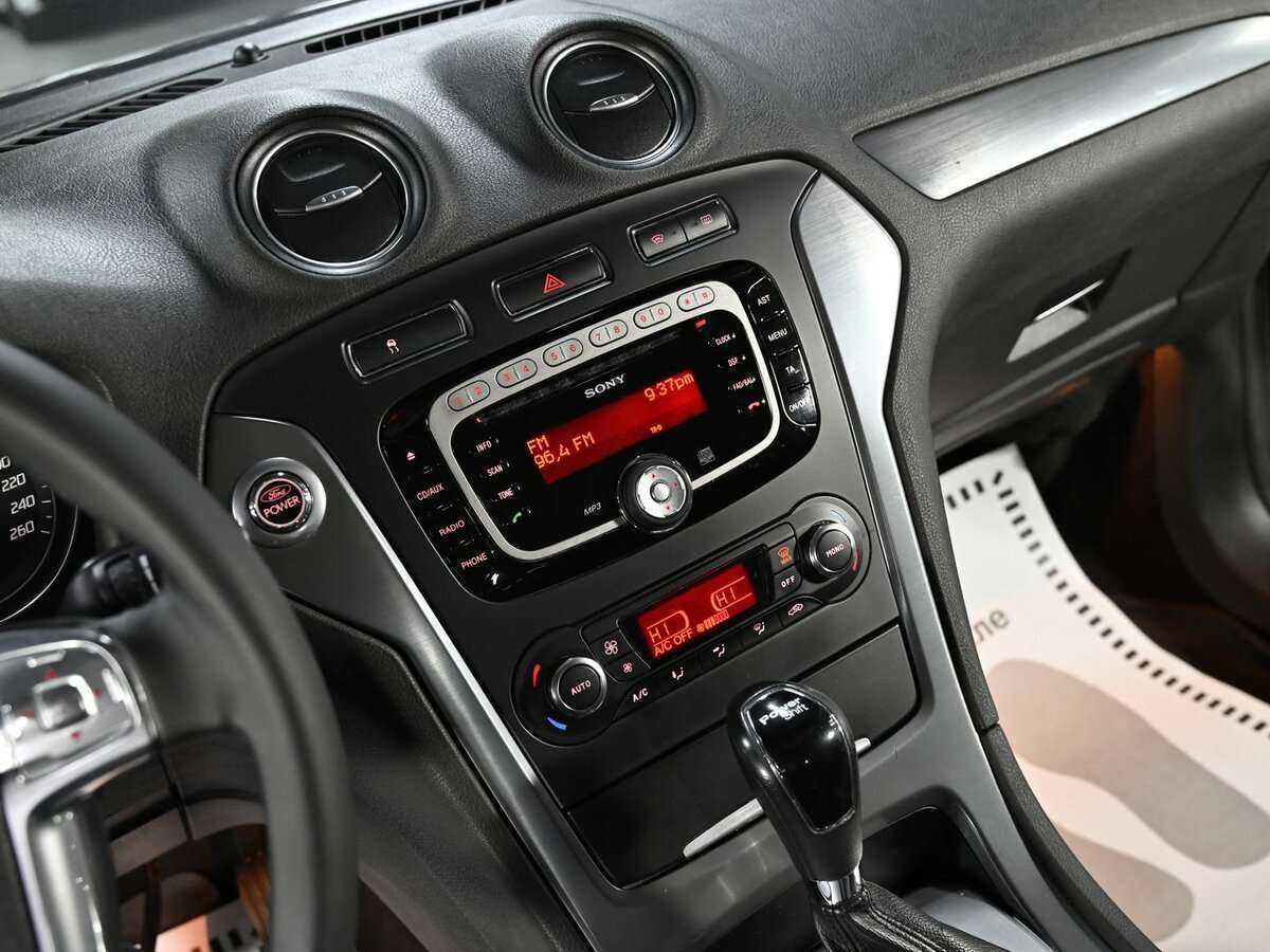 Ford Mondeo, 2012 Фото №8