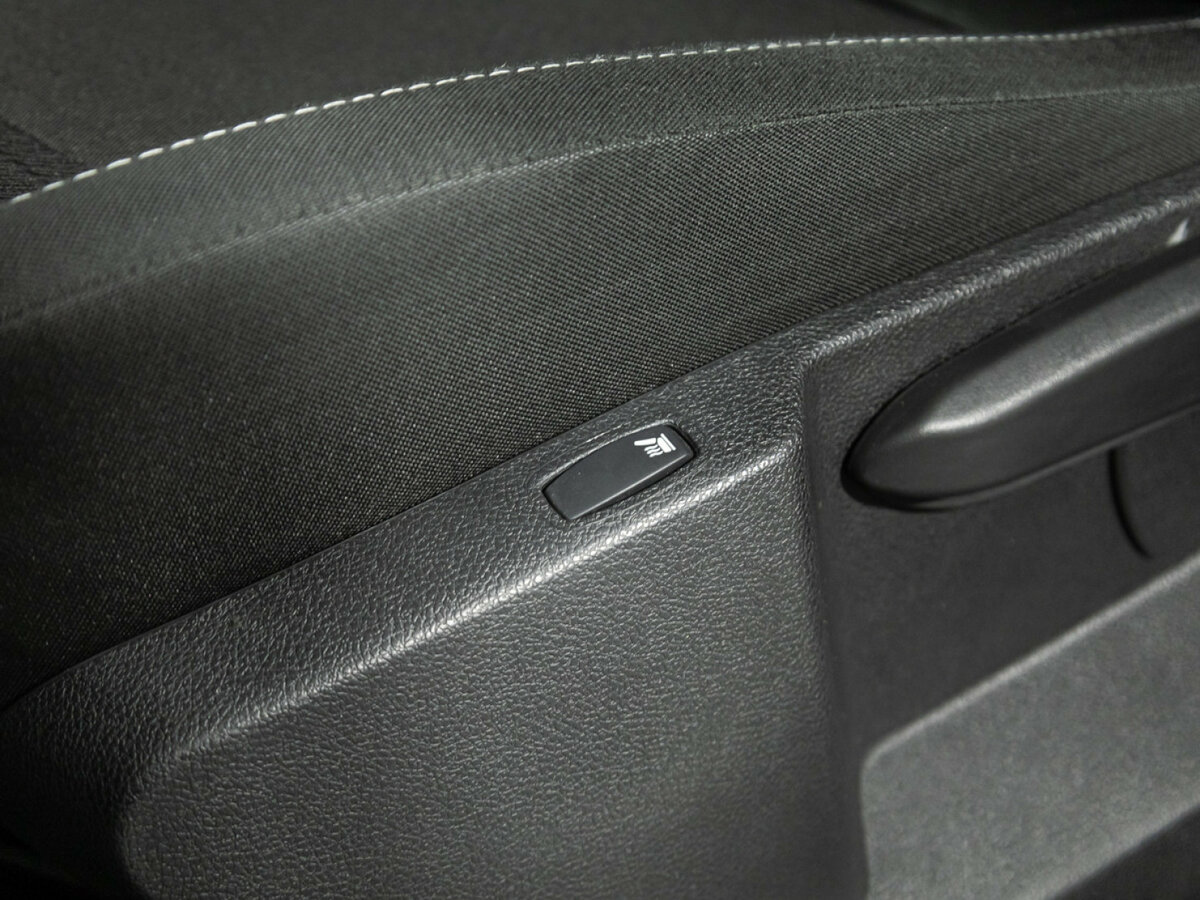 Renault Kaptur I, 2018 Фото №16