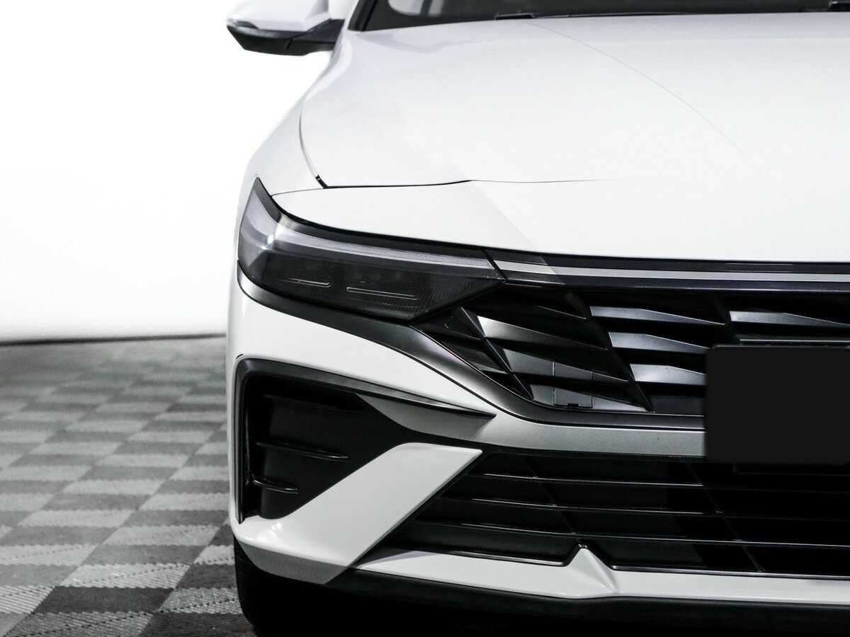 Hyundai Elantra, 2023 Фото №15