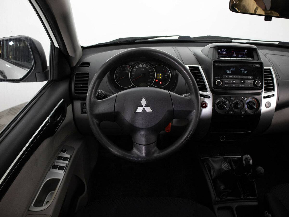 Mitsubishi Pajero Sport II Рестайлинг, 2014 Фото №9