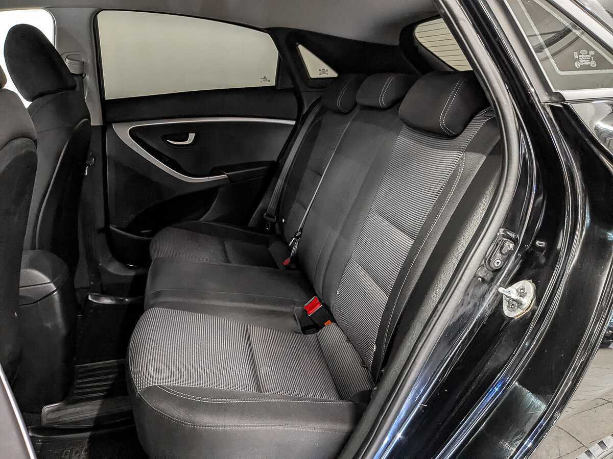 Hyundai i30, 2015 Фото №18