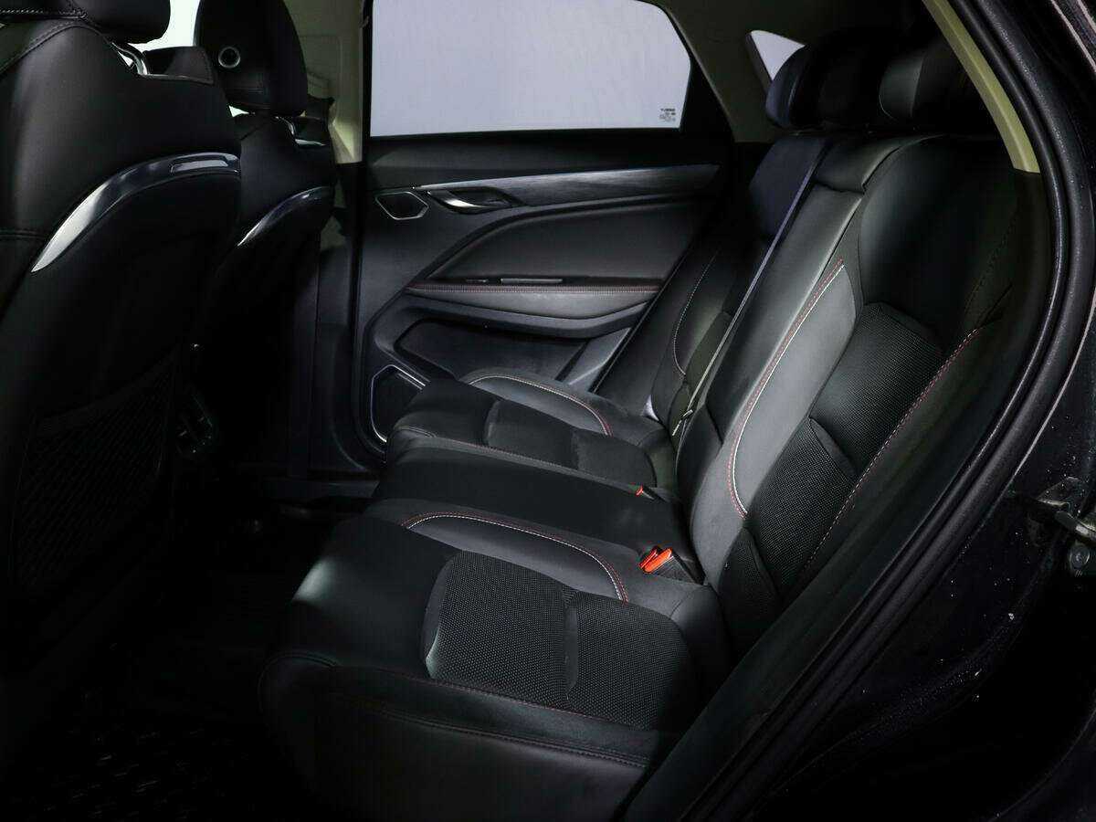 Geely Tugella, 2021 Фото №9