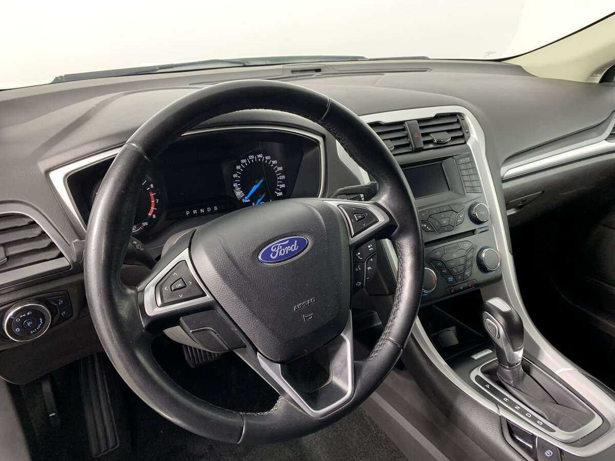 Ford Mondeo, 2018 Фото №16