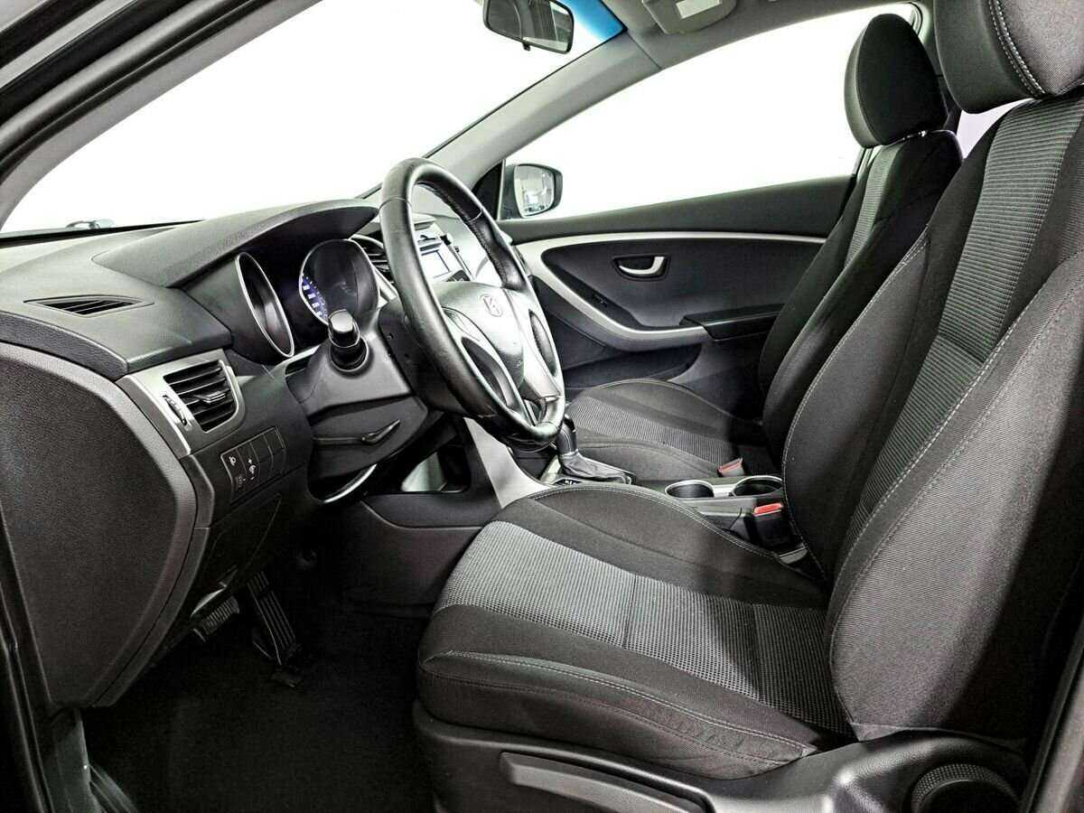 Hyundai i30, 2012 Фото №14