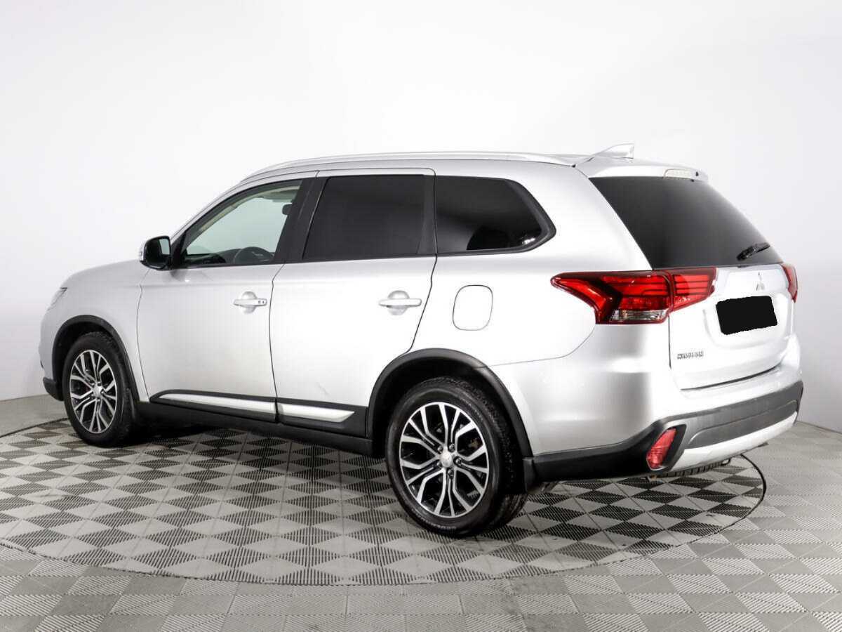 Mitsubishi Outlander, 2017 Фото №6