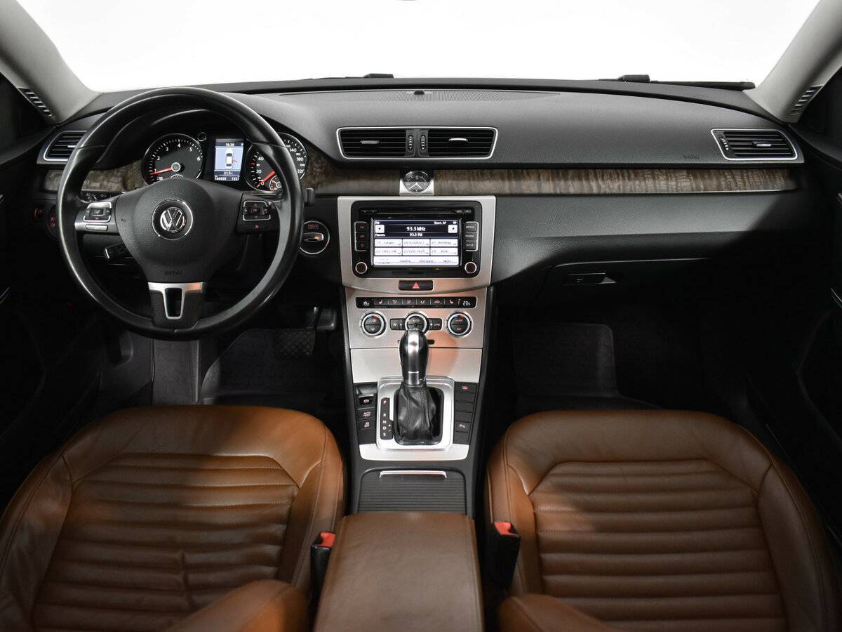 Volkswagen Passat, 2012 Фото №10