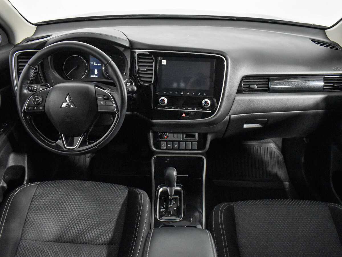 Mitsubishi Outlander, 2021 Фото №16
