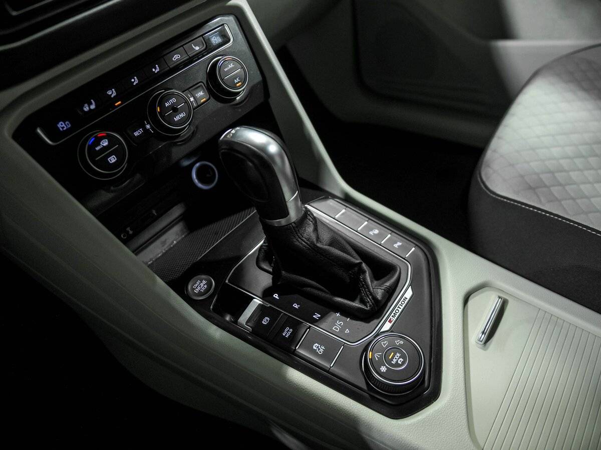 Volkswagen Tiguan, 2017 Фото №11