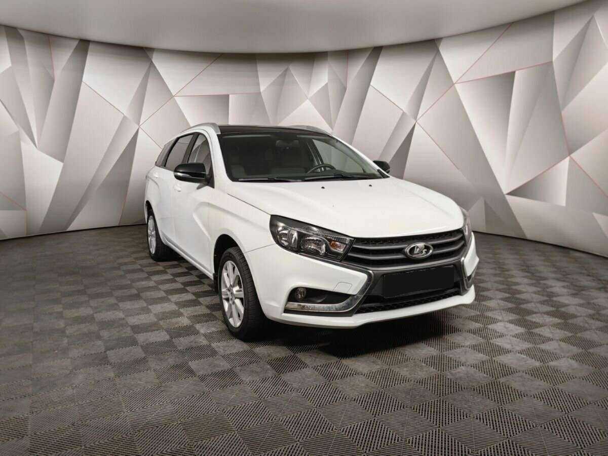 Lada (ВАЗ) Vesta SW, 2021 Фото №3