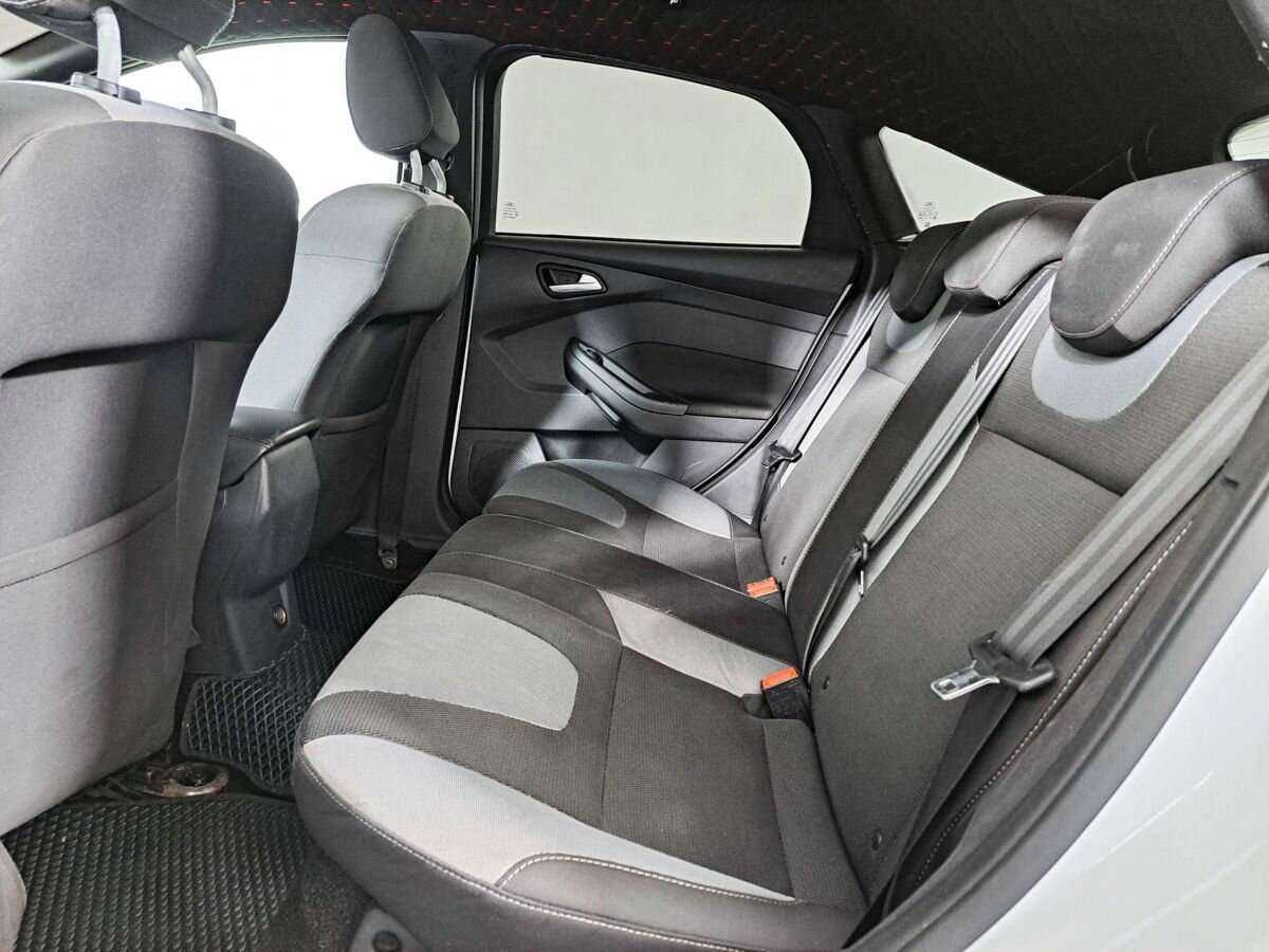 Ford Focus, 2012 Фото №10