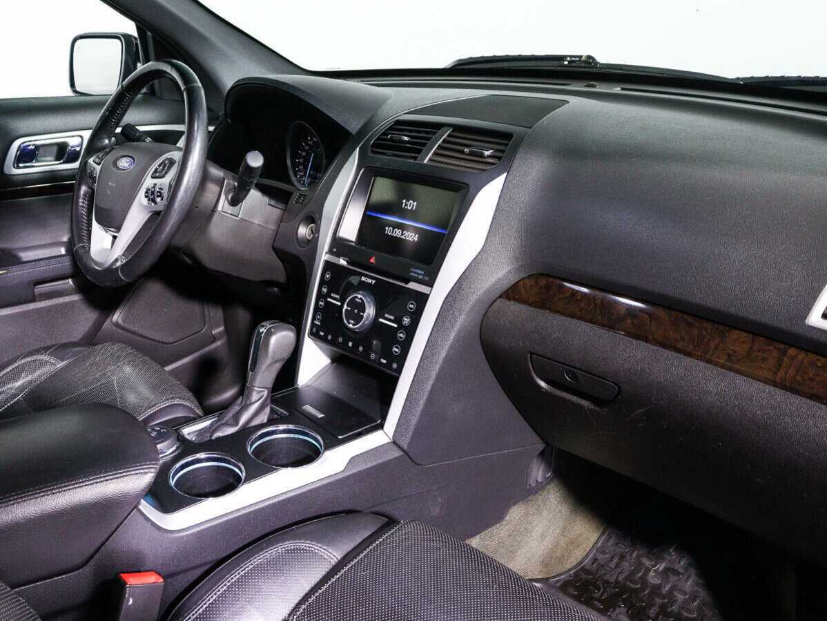 Ford Explorer, 2013 Фото №6