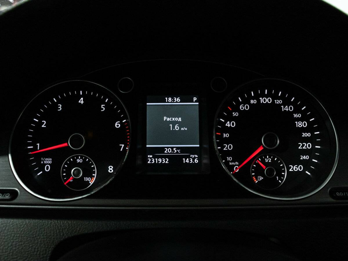 Volkswagen Passat B7, 2012 Фото №11