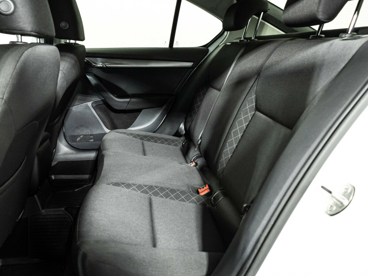 Skoda Octavia III (A7) Рестайлинг, 2018 Фото №8