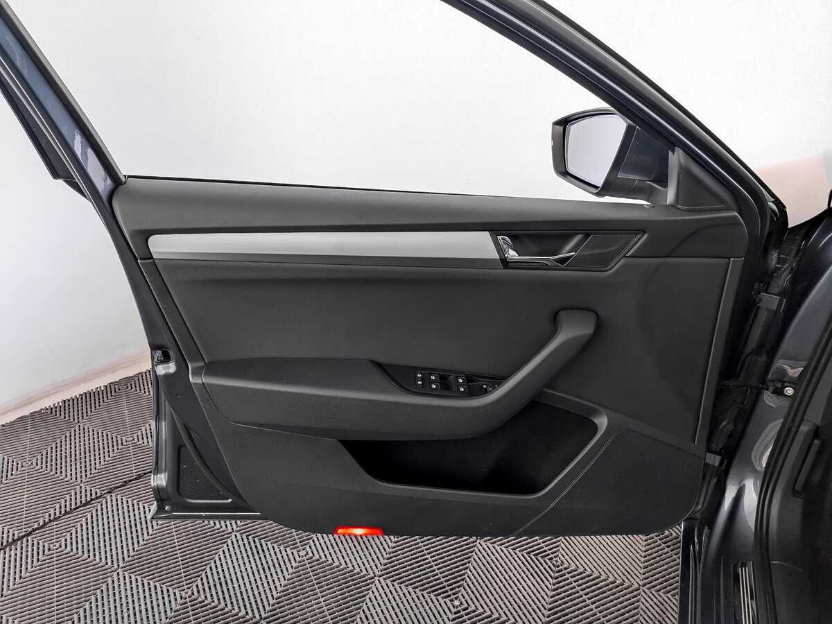 Skoda Superb, 2019 Фото №15