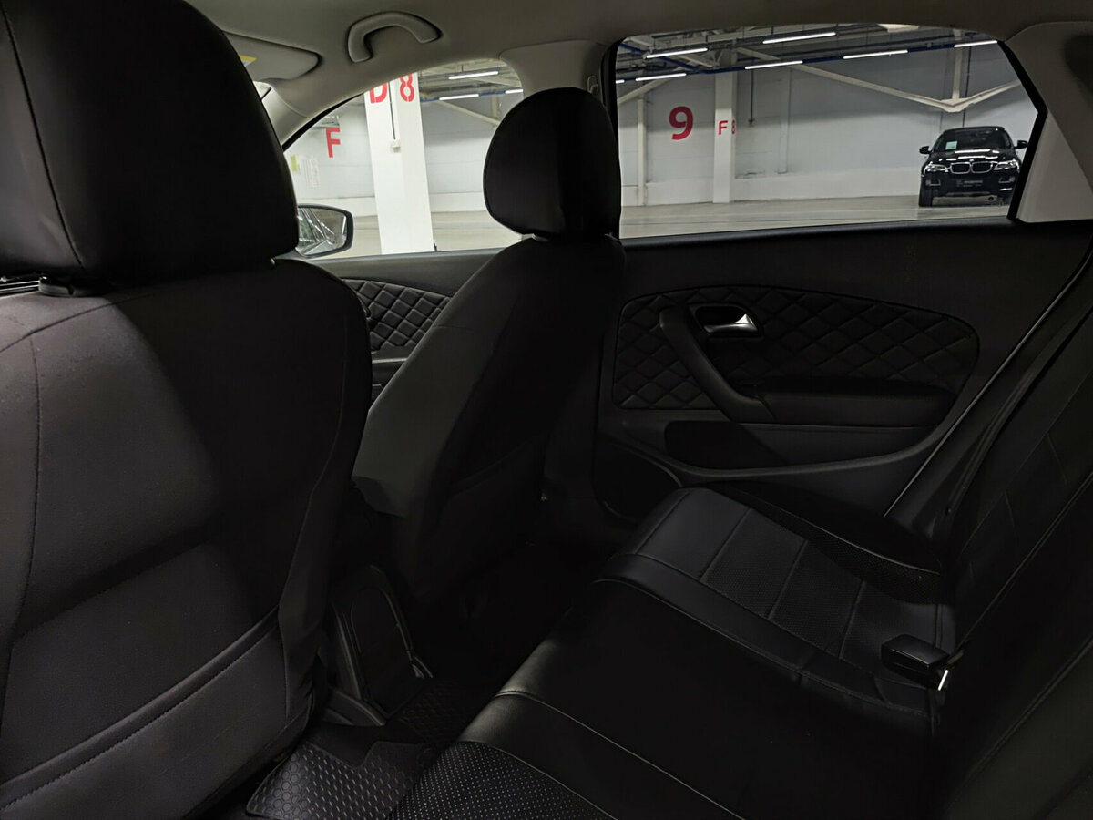 Volkswagen Polo V Рестайлинг, 2017 Фото №12