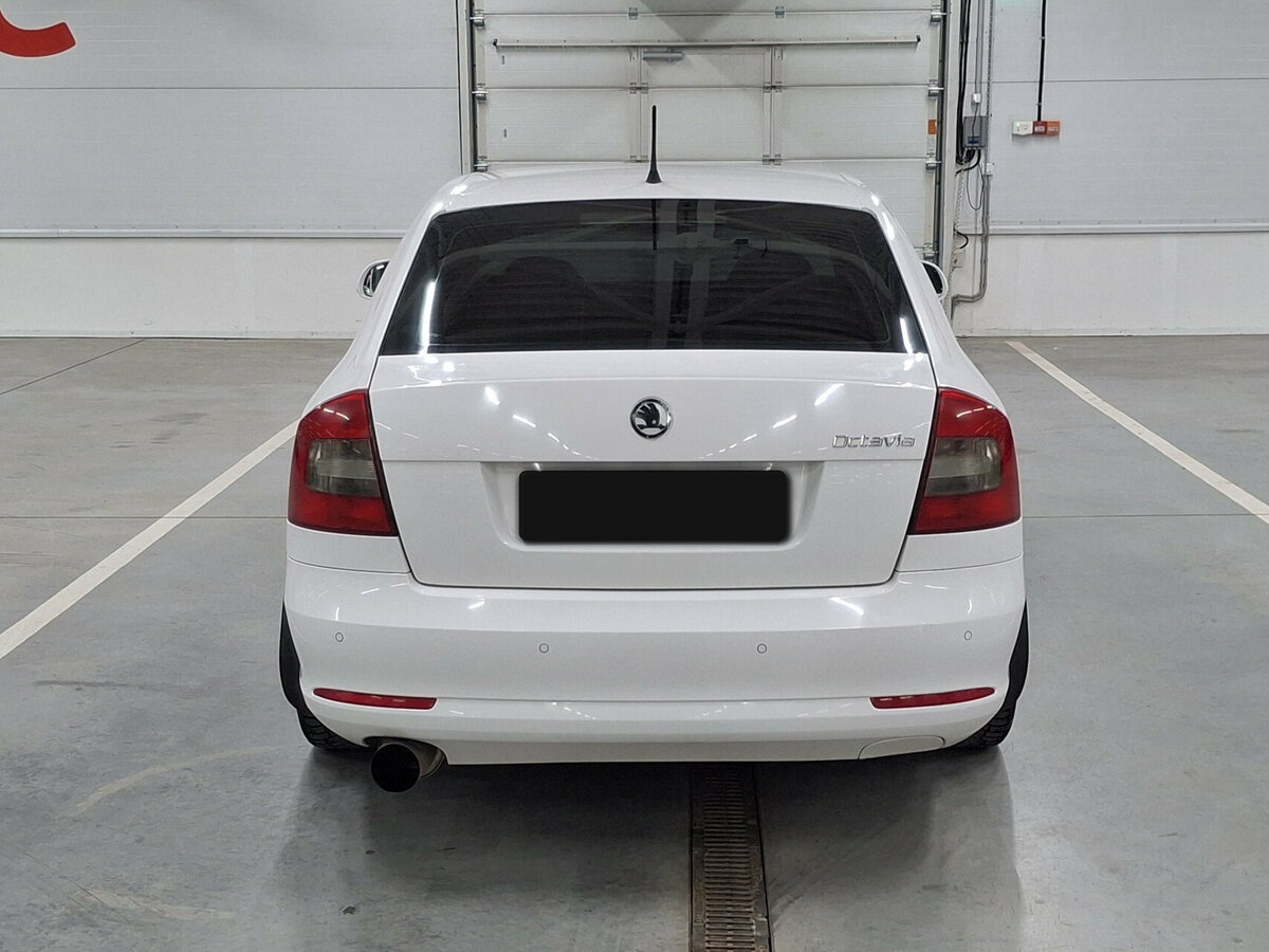 Skoda Octavia II (A5) Рестайлинг, 2012 Фото №6