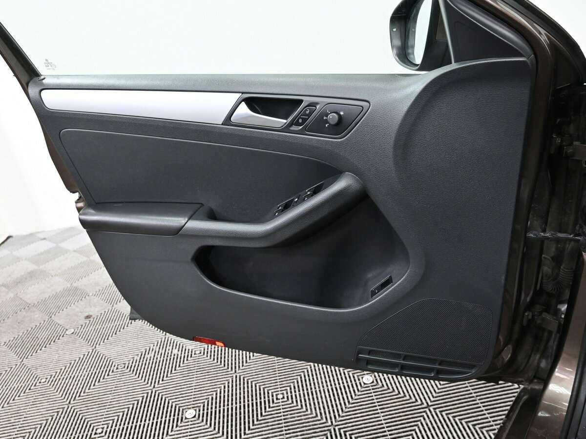 Volkswagen Jetta, 2013 Фото №10