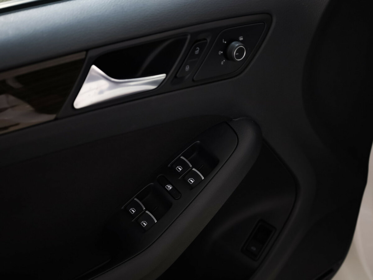 Volkswagen Jetta VI Рестайлинг, 2015 Фото №11