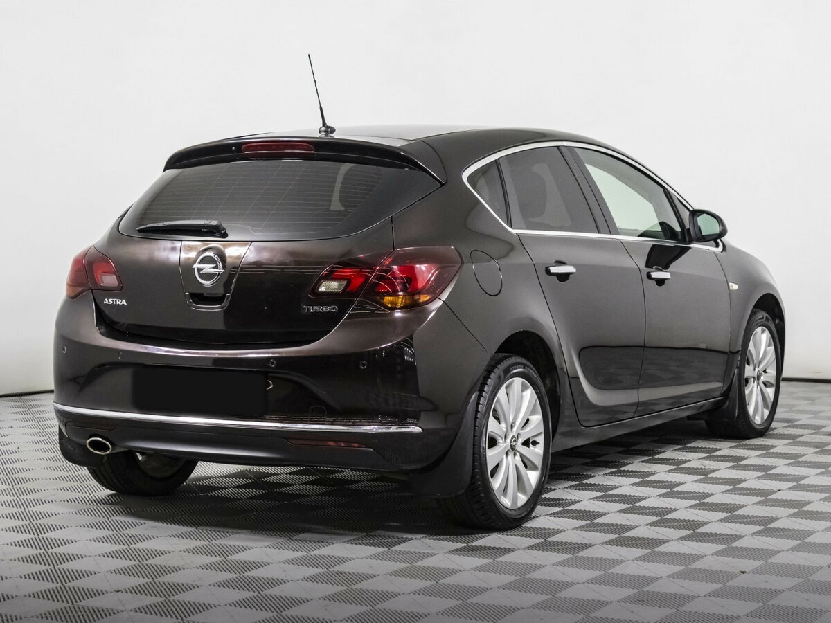 Opel Astra J Рестайлинг, 2013 Фото №5