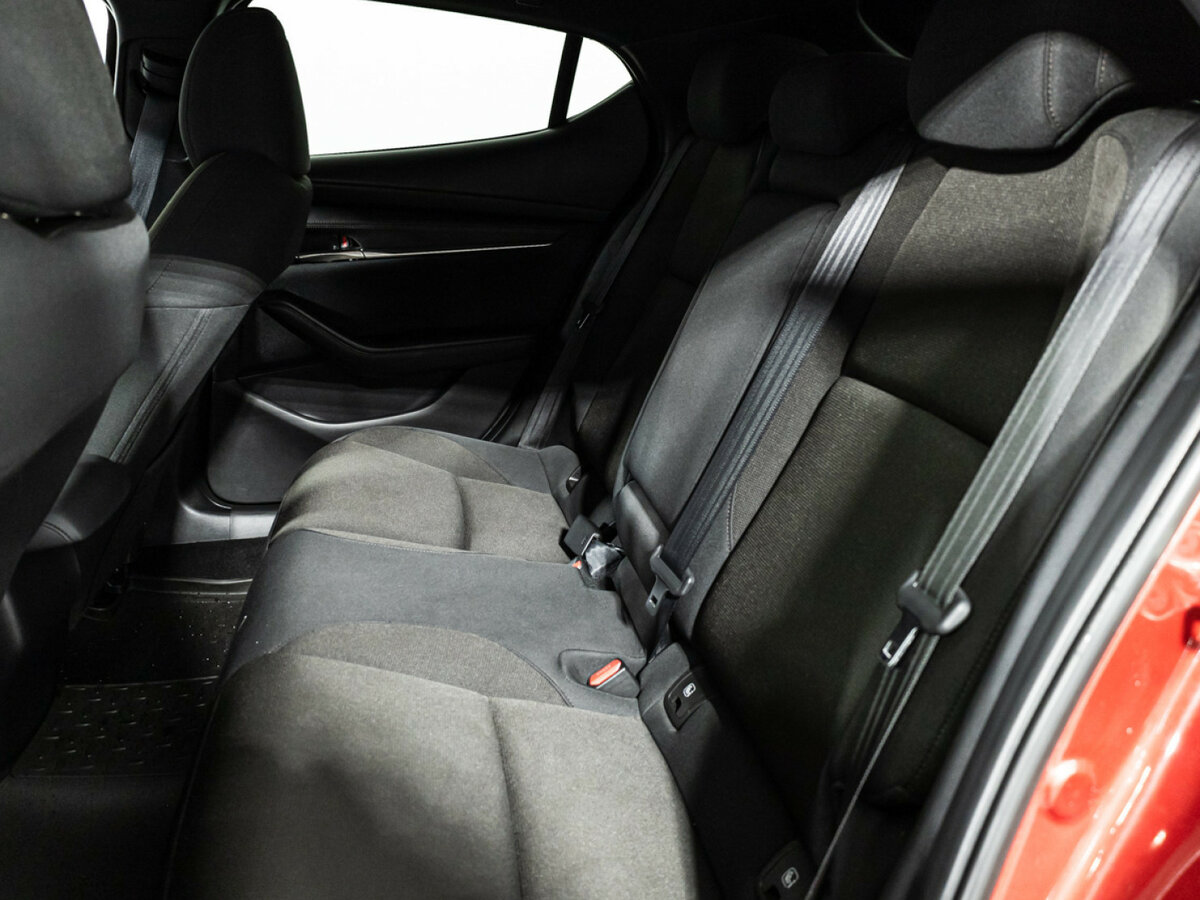 Mazda 3 IV (BP), 2019 Фото №10