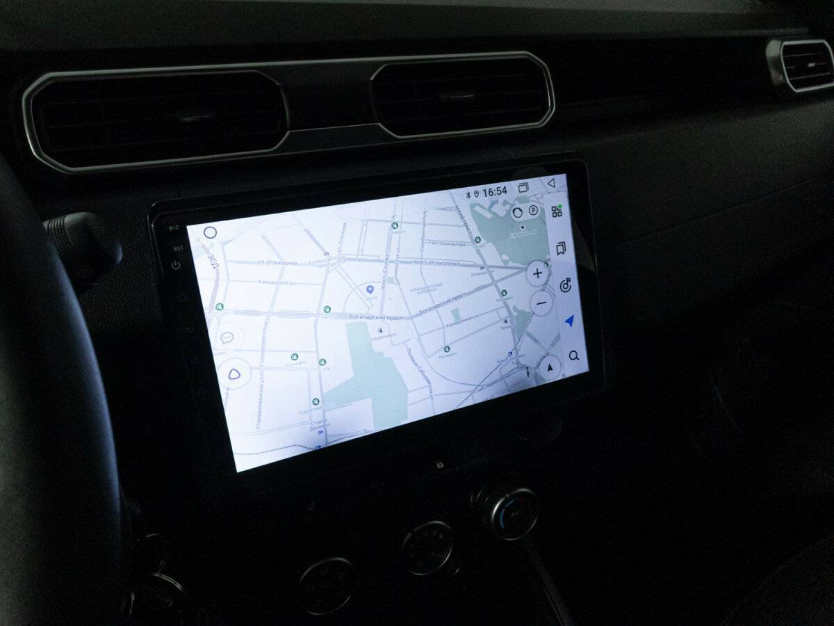 Renault Duster, 2022 Фото №16